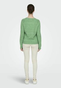 ONLY ONLRICA LIFE L/S NOOS - Džemper - bright green