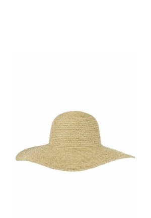 Naturstroh-Sonnenhut mit breiter Krempe, abgerundetem Kopfteil und gewebter Struktur, auf einem schlichten weißen Hintergrund präsentiert.