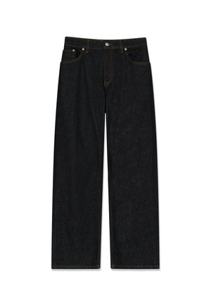 Széles szárú, fekete farmernadrág narancssárga varrással, ötlukú kialakítással és gombos záródással. Puha textúrájú, klasszikus szabású.