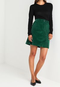 Marc O'Polo Gonna a campana - green