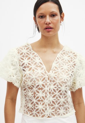 PUFF SLEEVE FLOWER  - Blouse - white