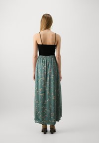 Vero Moda VMSMILLA SKIRT - Fustă maxi - laurel wreath