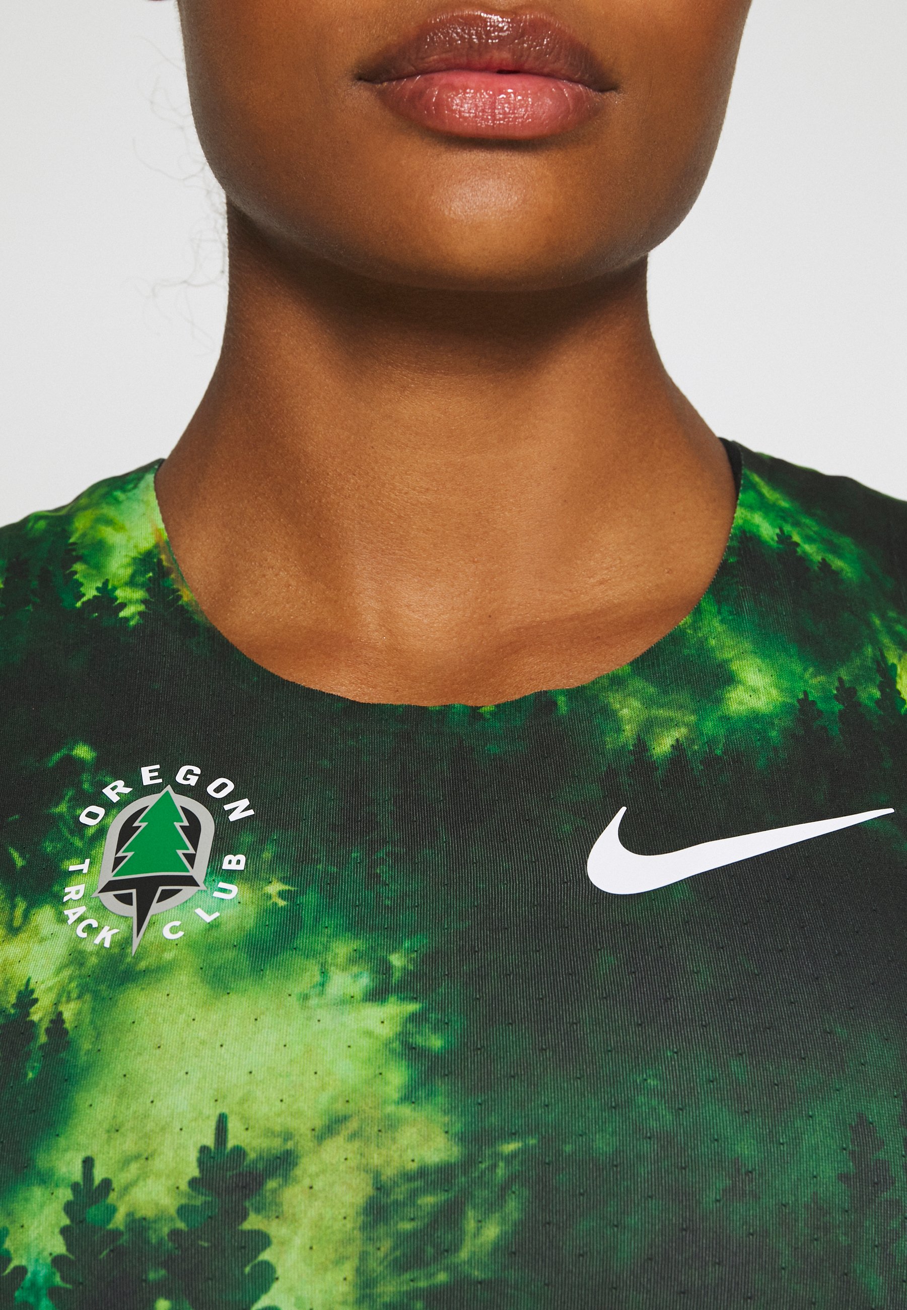 Nike Performance AEROSWIFT - Top 
