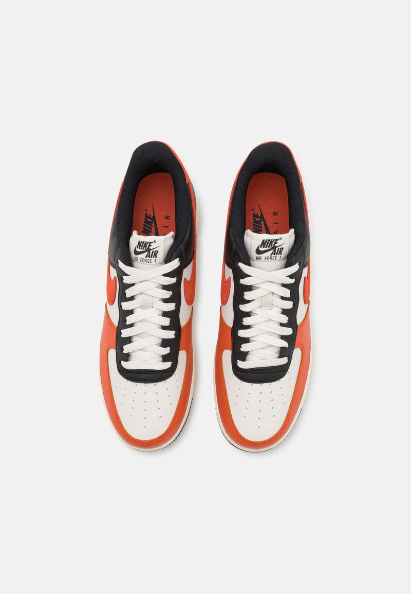 Nike Sportswear AIR FORCE 1 '07 - Tenisky - black/vintage coral/phantom/pale ivory