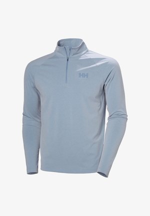 Pulóver de media cremallera y mangas largas en azul claro, con cuello alto y logotipo "HH" en el pecho izquierdo.