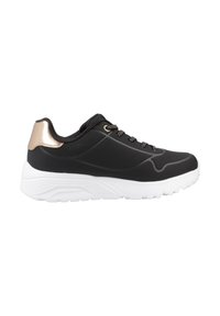 Scarpa sportiva nera con una tomaia sintetica liscia, dotata di un accento in oro rosa metallico, suola intermedia bianca e suola in gomma testurizzata.