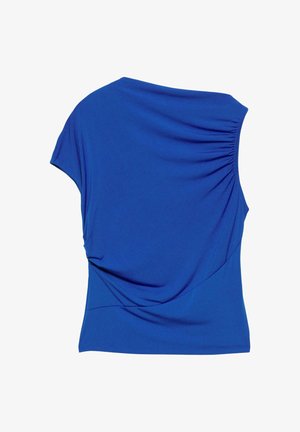 Kraljevsko plava majica kratkih rukava s nabranim dizajnom s jedne strane i glatkom teksturom. Ima drapirani izrez i usku siluetu.