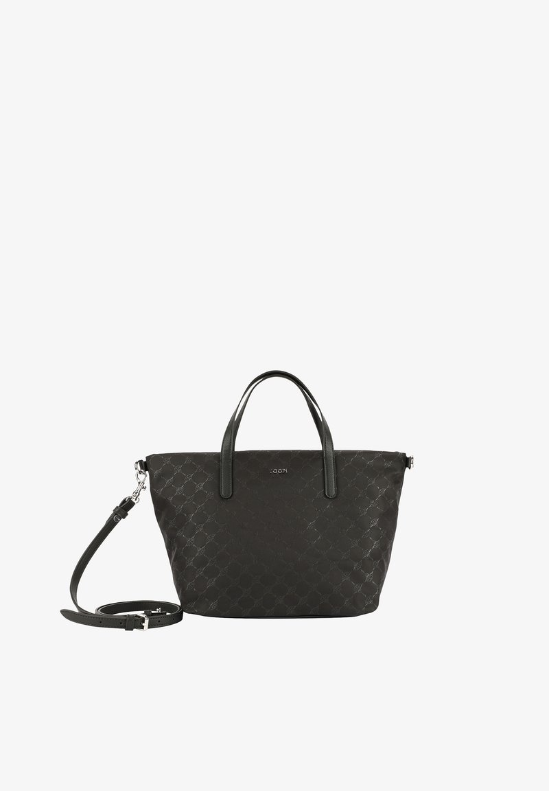 Czarna torba na ramię z teksturowanym wzorem, podwójnymi uchwytami i odpinanym paskiem na ramię, wykonana z trwałego materiału z srebrnymi akcentami.