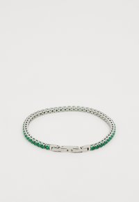 Pulsera de plata con piedras preciosas verdes, eslabones rectangulares, una textura suave y un cierre seguro para sujetarla.