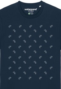 Dunkelblaues Baumwoll-T-Shirt mit wiederholtem weißen Fahrradmuster, Rundhalsausschnitt, kurzen Ärmeln und weicher Textur.