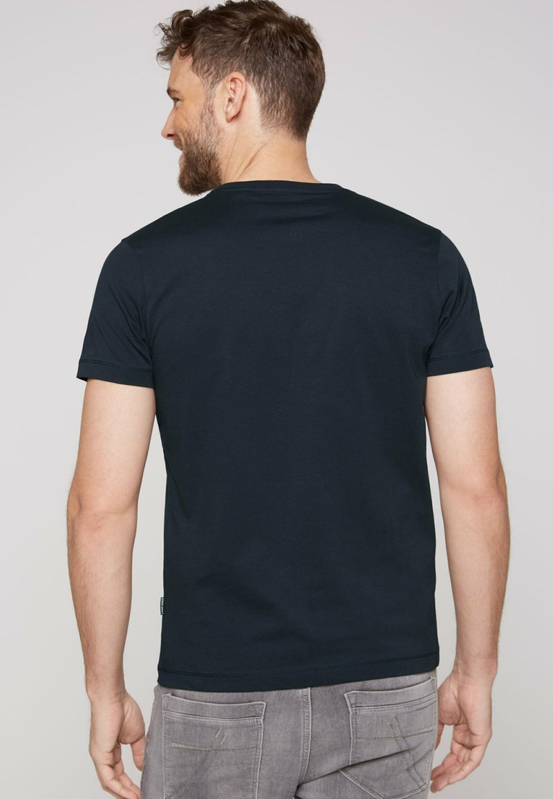 navy blue t shirt back