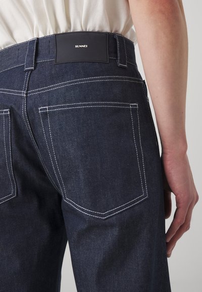 Sunnei CLASSIC PANTS - Laisvo kirpimo džinsai - blue