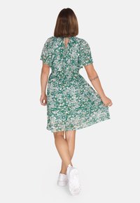 Elara SOMMER  - Vestido informal - grün