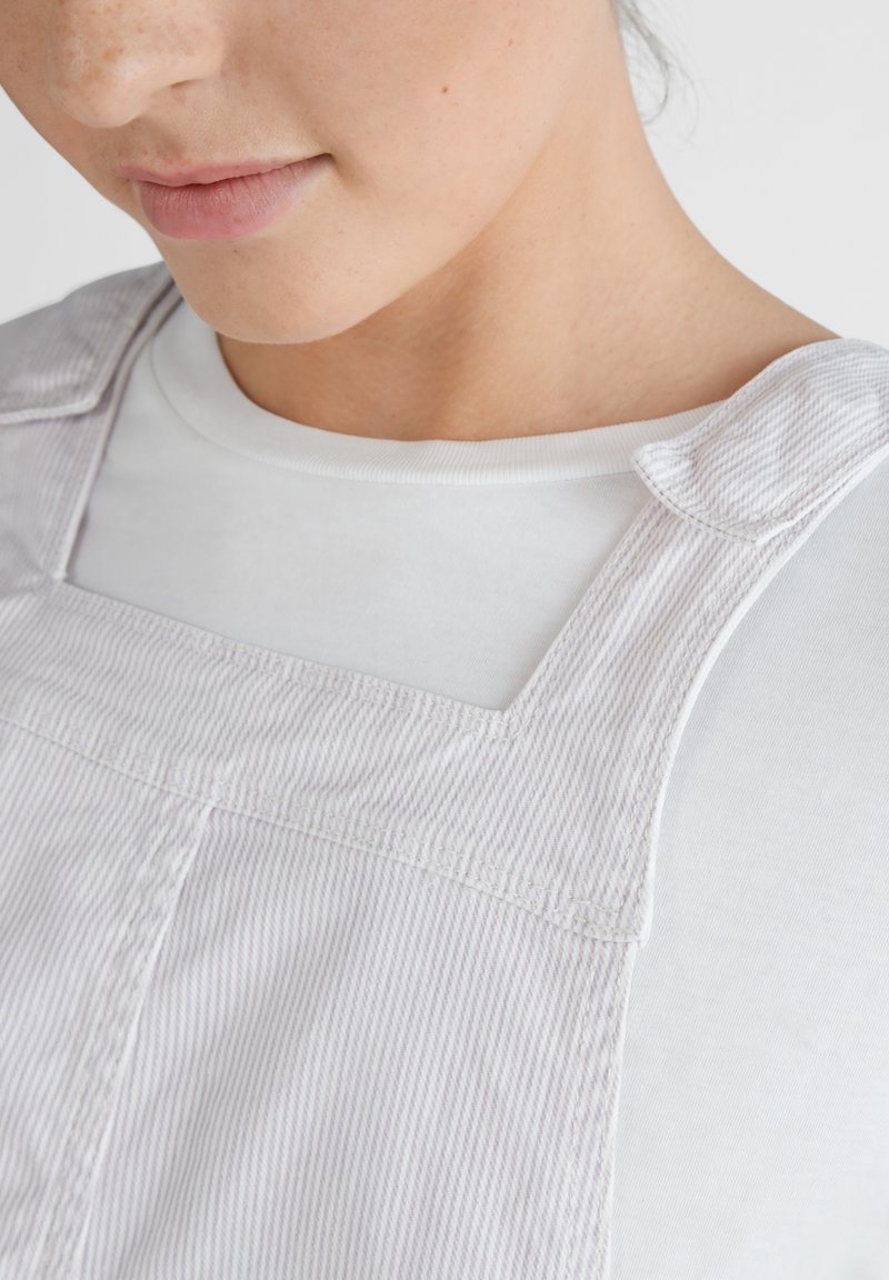 Damen Kleider | O'Neill Latzhose lilac ao/flieder - KQ98923 Damen Kleider | O'Neill Latzhose lilac ao/flieder - KQ98923