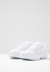 Nike Sportswear P 6000 - Tenisice - white/platinum tint