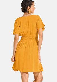 Lisca KARPATHOS CHEEK - Strandaccessoire - jaune