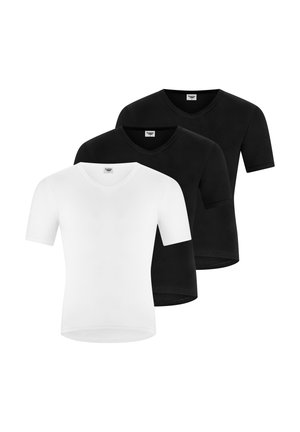 Drei schlichte T-Shirts mit V-Ausschnitt und kurzen Ärmeln, eines weiß vorne und zwei schwarz dahinter, vor weißem Hintergrund gezeigt.