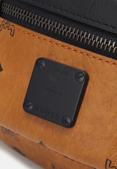 MCM FURSTEN UNISEX - Marsupio - cognac