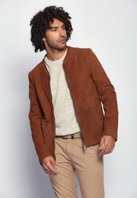 Maze Nahkatakki - cognac