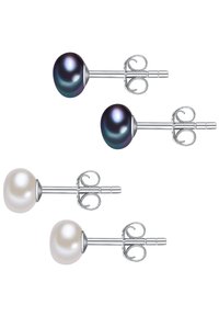 Orecchini a perno con due perle nere e due perle bianche, con retro in argento. Ogni perla è liscia, rotonda e lucente.