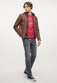 Mustang Skinnjacka - braun