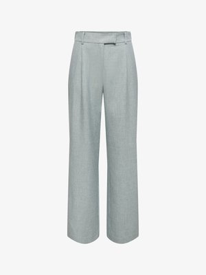 Pantalon à taille haute gris clair, jambes larges, passants pour ceinture et plis avant, coupe ajustée, tissu texturé.