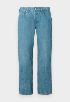 Jeans en denim bleu clair avec une coupe droite, comportant cinq poches, des passants de ceinture et une fermeture à bouton. Texture lisse avec un léger délavage.
