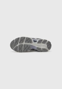 ASICS SportStyle GEL NYC 2055 UNISEX - Športni copati - carbon/cement grey