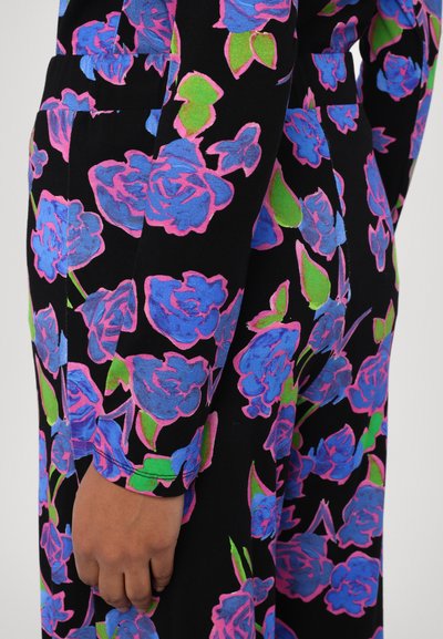 Stieglitz LILIA PALAZZO - Tygbyxor - purple