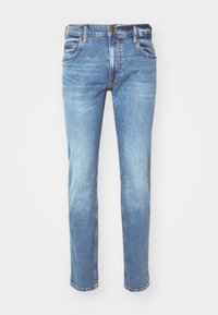 - Jeansy Slim Fit