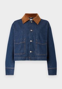 Gekort denim jack in donkerblauw met een kraag van bruin suède, voorzien van twee voorzakken en zilveren knopen met zichtbare stiksels.