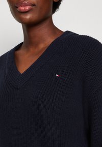 Tommy Hilfiger Sweter