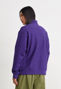 Carhartt WIP HALF ZIP AMERICAN SCRIPT - Sweatshirt - aura