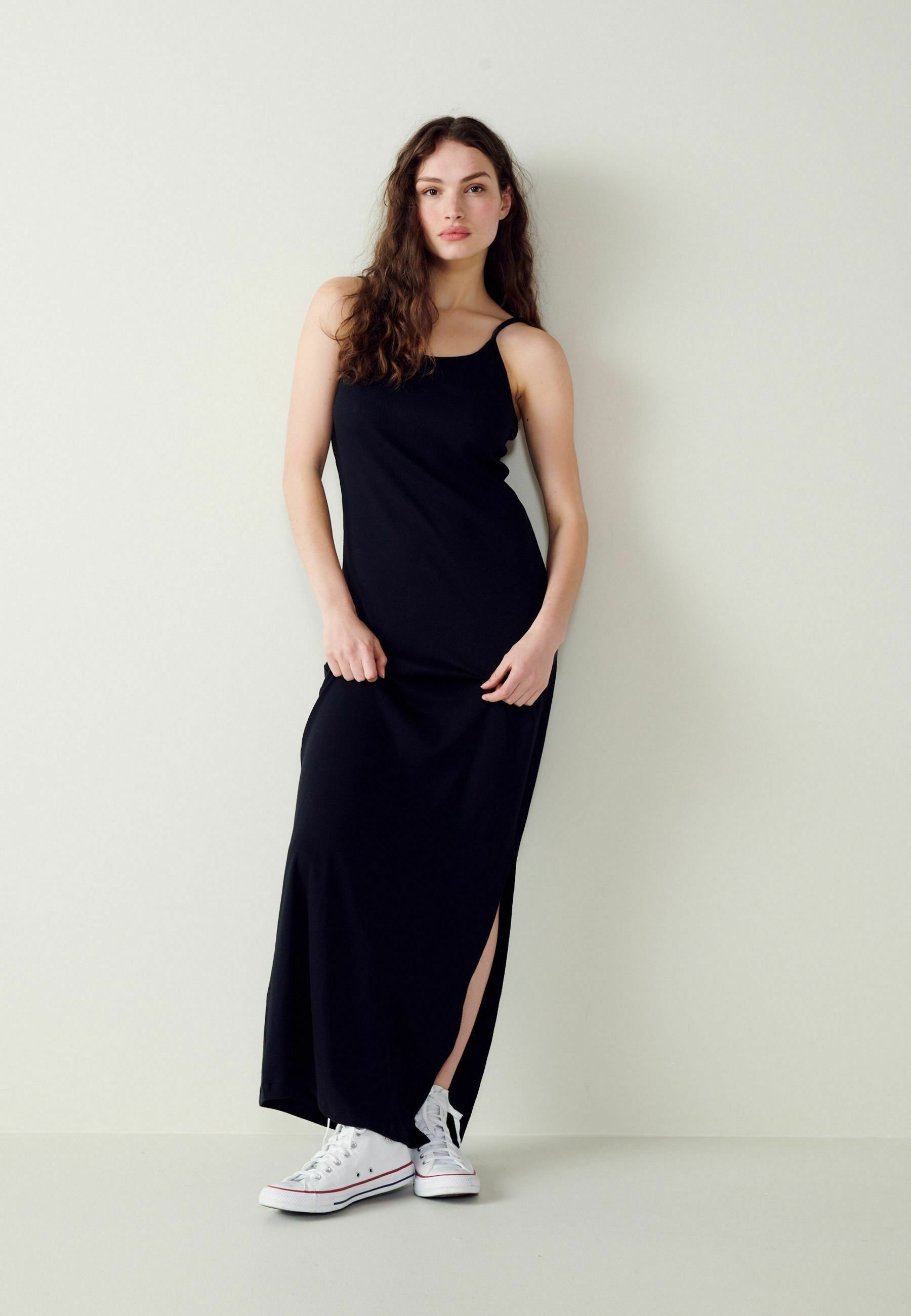 thin maxi dress