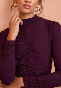 Love & Roses Top s dlouhým rukávem - ruched front