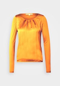 Langärmliges Oberteil aus leuchtend orangefarbenem Satin mit einem Rundhalsauschnitt und eingelegten Falten an der Vorderseite. Figurnaher Schnitt mit gerafftem Saum.