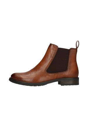 Brauner Leder-Chelsea-Stiefel mit schwarzem elastischem Seitenteil, strukturierter Ferse, Zuglasche und niedrigem gestapeltem Absatz vor weißem Hintergrund.