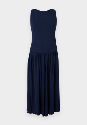 Μπλε ναυτικό μίντι φόρεμα χωρίς μανίκια με εφαρμοστό μπούστο και ραμμένη φούστα, εμφανιζόμενο σε μονόχρωμο φόντο.