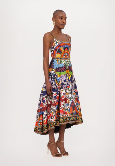 Alice + Olivia DIANA STRUCTURED MIDI DRESS - Hverdagskjole - on the road