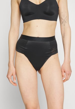 FIRM STRIPE THONG - Bielizna korygująca