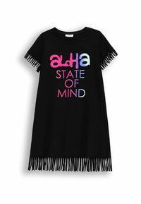 Czarna sukienka t-shirt z wielokolorowym napisem "ALHA STATE OF MIND". Posiada frędzle na rękawach. Miękka faktura materiału.