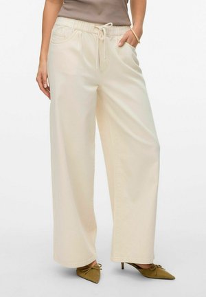 VMVALERIA MID RISE WEITER BEINSCHNITT - Jean boyfriend - ecru
