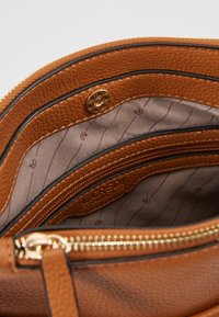 L.CREDI EDA - Cross body bag - cognac