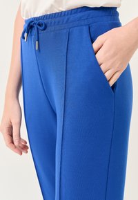 Jimmy Key HIGH WAIST JOGGER - Trainingsbroek - blue