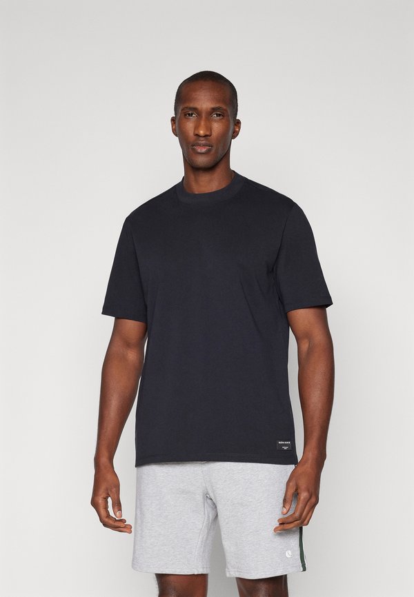 CENTRE MOCK NECK - Basic T-shirt
