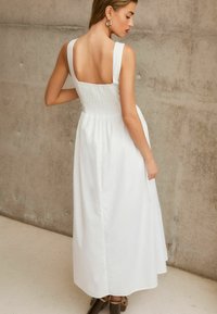 Next SUMMER - REGULAR FIT - Maksimekko - white