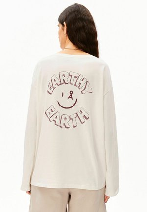 ARMEDANGELS, FIETAA EARTH - Langarmshirt - oatmilk