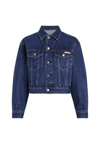 Chaqueta de mezclilla azul marino recortada con cierres de botones, bolsillos de solapa en el pecho, mangas largas y una pequeña etiqueta de Calvin Klein en el bolsillo izquierdo.
