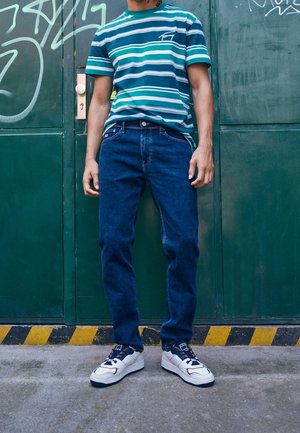 Relaxed fit -farkut - dark-blue denim