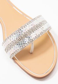 ALDO Wide Fit Sandales tongs - multi-coloured